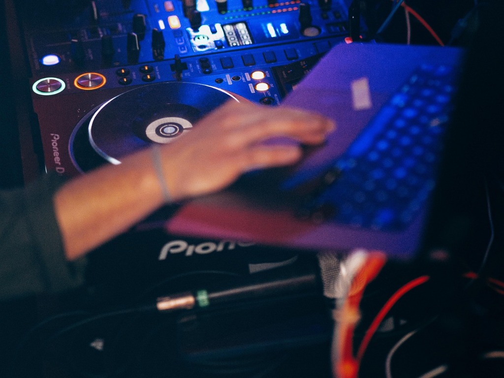 MIXCON x BVD: Conference For DJs And Music Producers